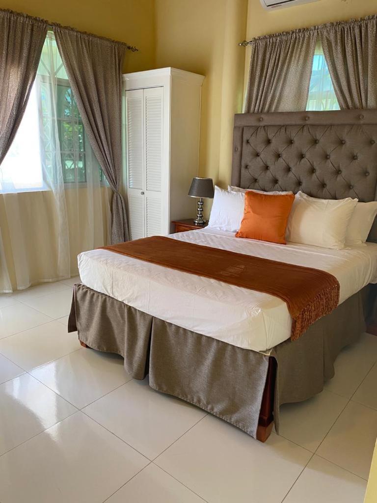 Runthings Hideaway Stay Негрил Екстер'єр фото