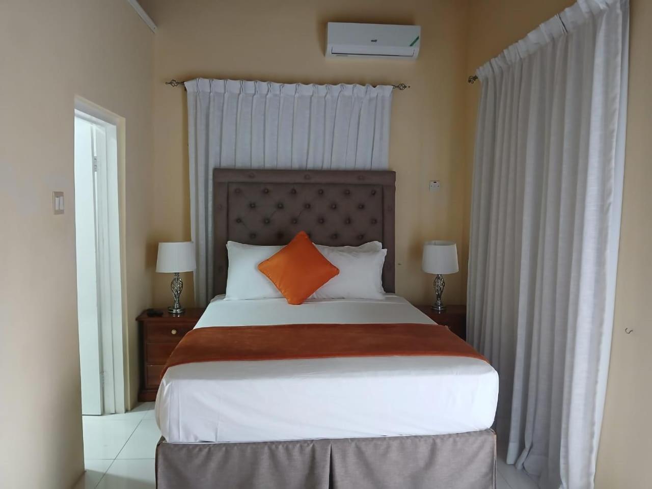 Runthings Hideaway Stay Негрил Екстер'єр фото