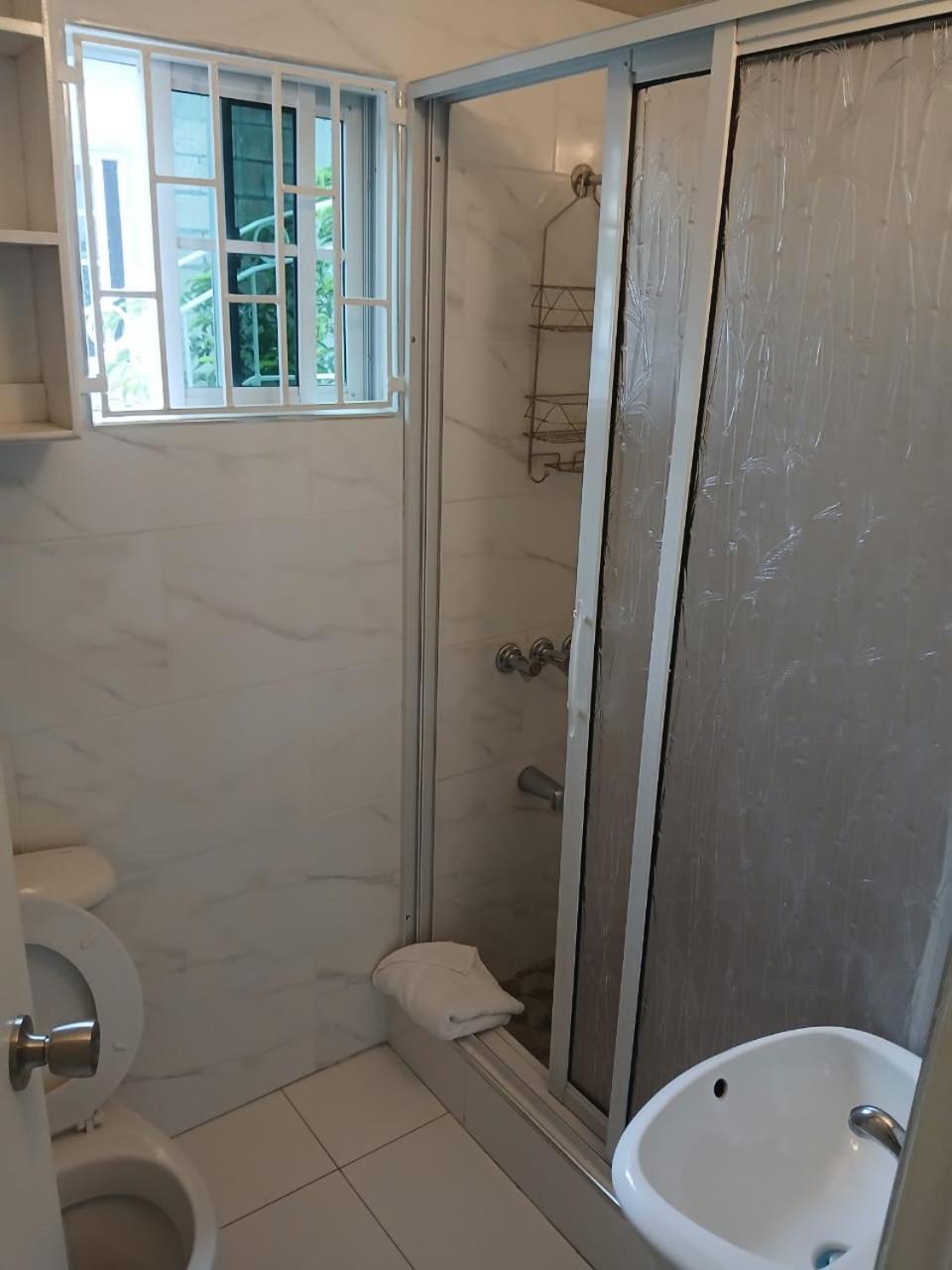 Runthings Hideaway Stay Негрил Екстер'єр фото